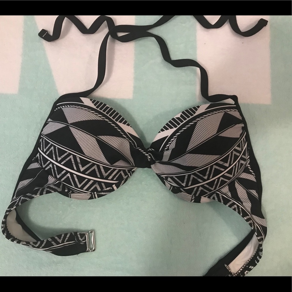 black and white bikini top